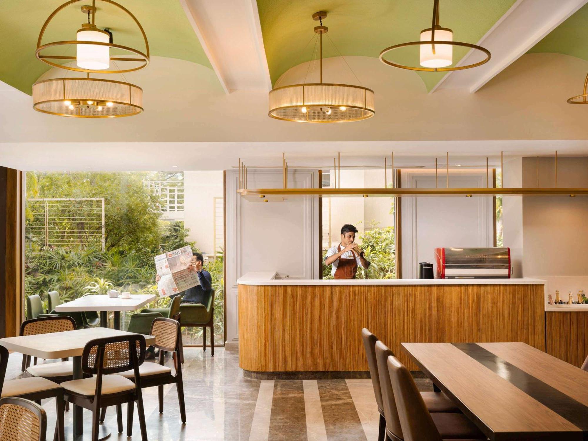 แกรนด์ เมอร์เคียว บังกะลอร์ แอน Hotel บังกาลอร์ ภายนอก รูปภาพ