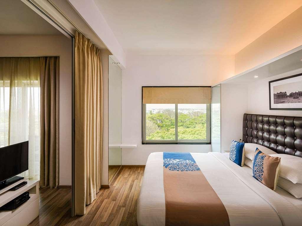 แกรนด์ เมอร์เคียว บังกะลอร์ แอน Hotel บังกาลอร์ ห้อง รูปภาพ